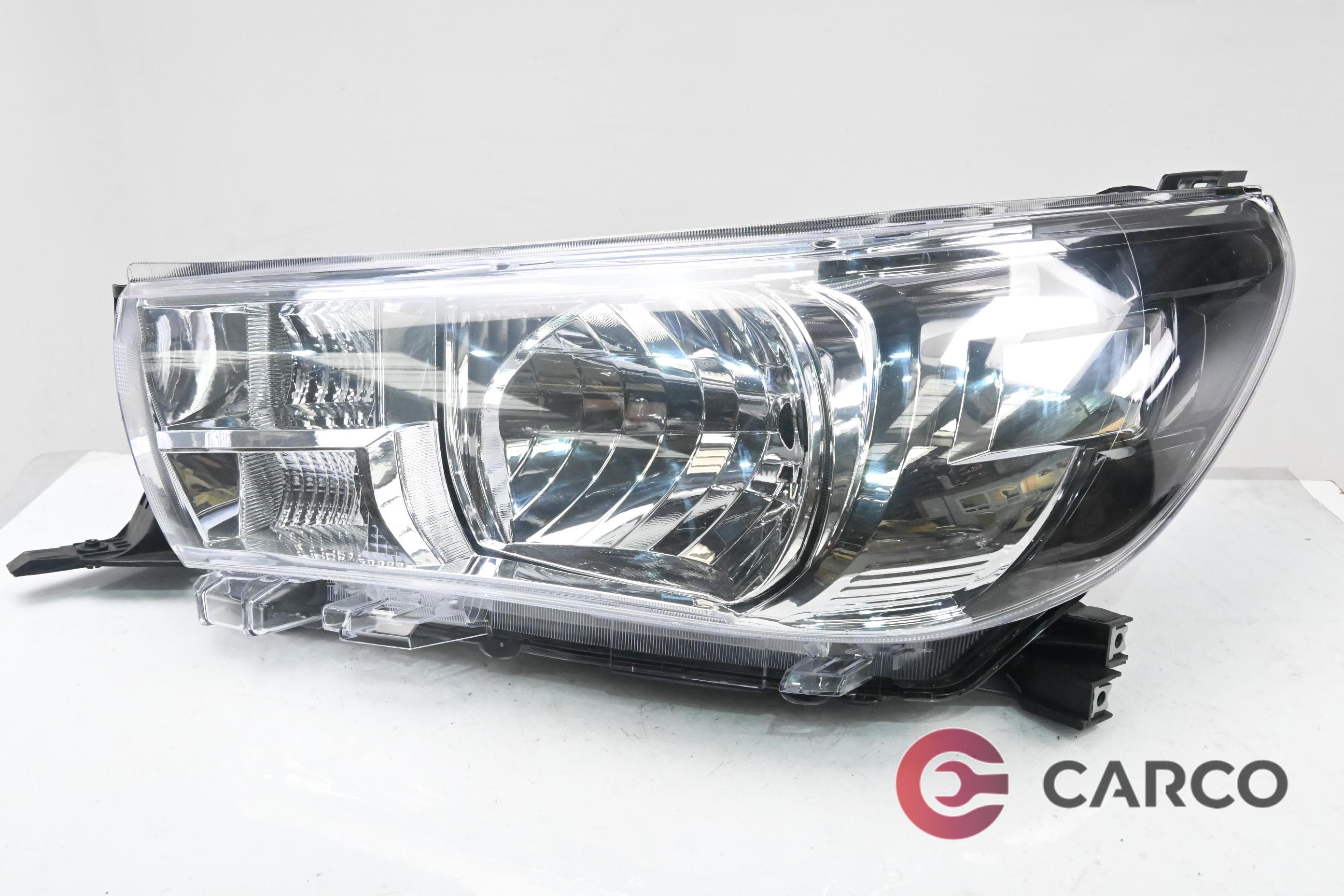 Фар ляв за TOYOTA HILUX пикап (GUN1_) 2.8 D (2015)