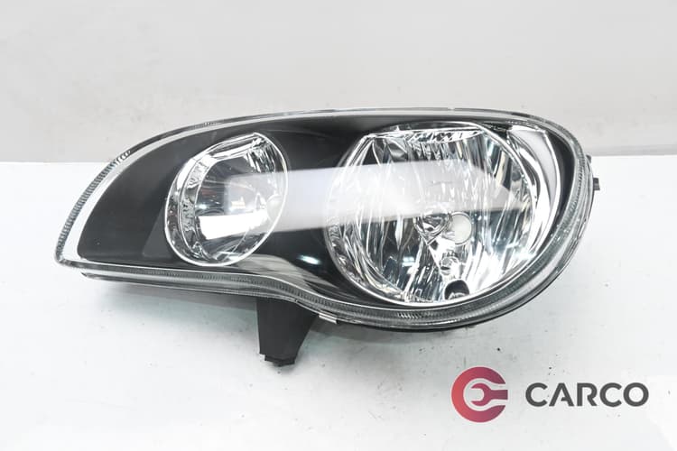 Фар ляв за TOYOTA COROLLA седан (_E11_) 1.4 16V (ZZE111_) (1997 - 2002)