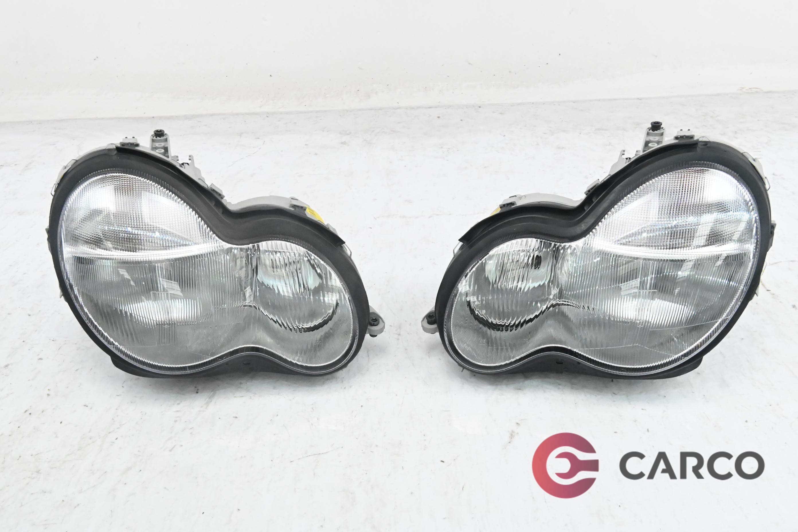Фарове комплект 2 броя с баласти 0 301 166 272 за MERCEDES-BENZ C-CLASS седан (W203) C 270 CDI (203.016) (2000 - 2007)