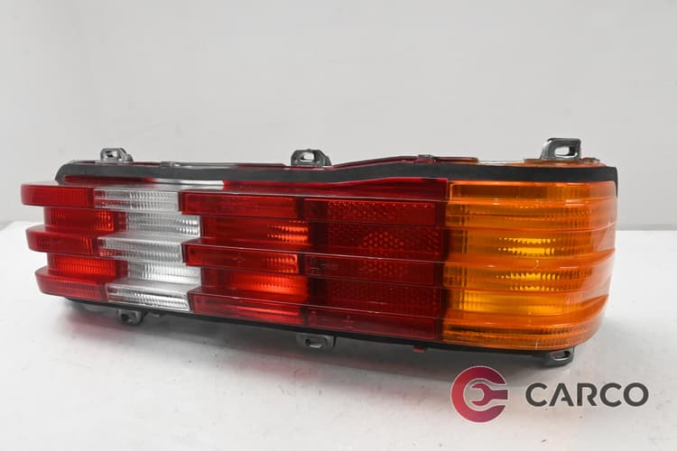 Стоп десен за MERCEDES-BENZ седан (W123) 200 (1976 - 1985)