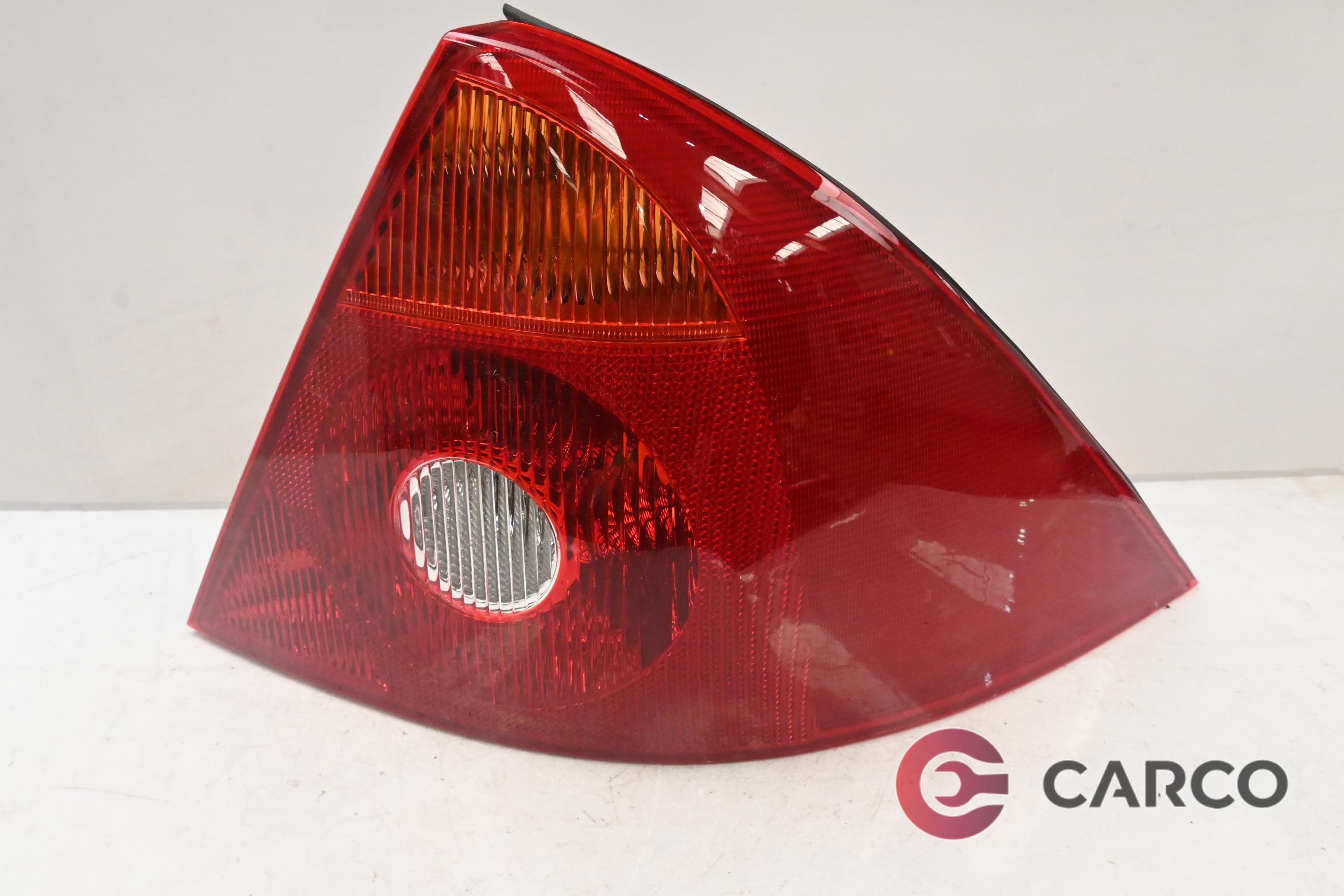 Стоп десен за FORD MONDEO Mk III (B5Y) 2.0 16V (2000 - 2007)