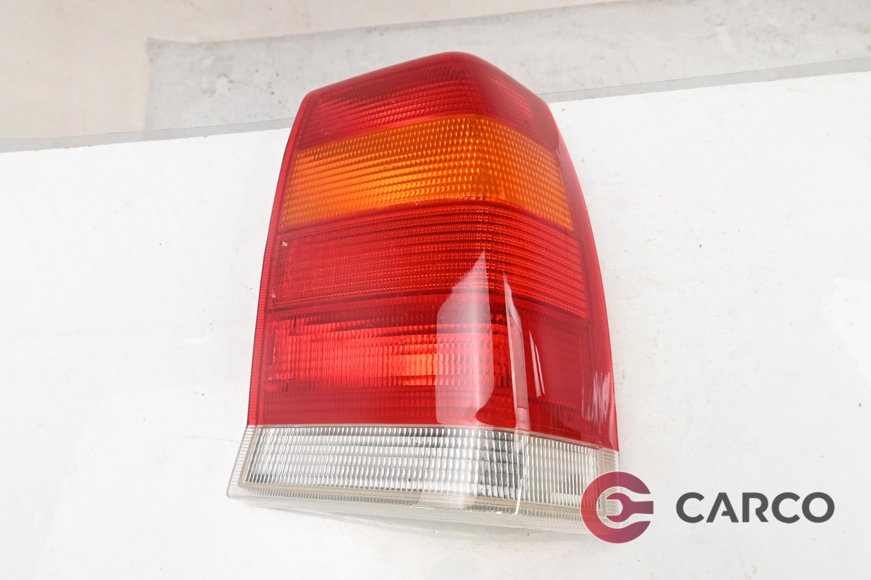 Стоп десен за OPEL OMEGA A (16_, 17_, 19_) 2.0 (1986 - 1994)