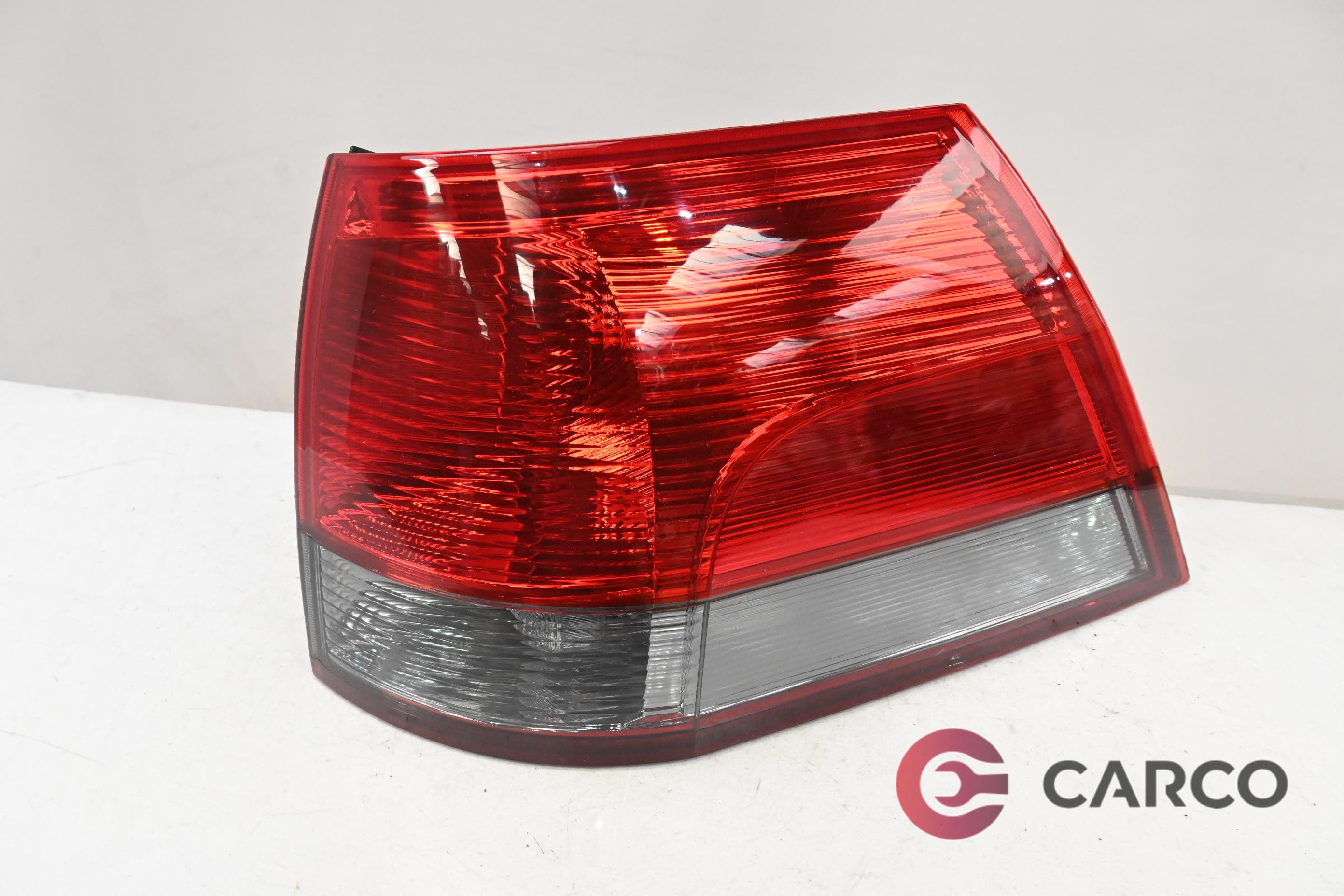 Стоп външен десен за OPEL VECTRA C комби 1.9 CDTI (2003)