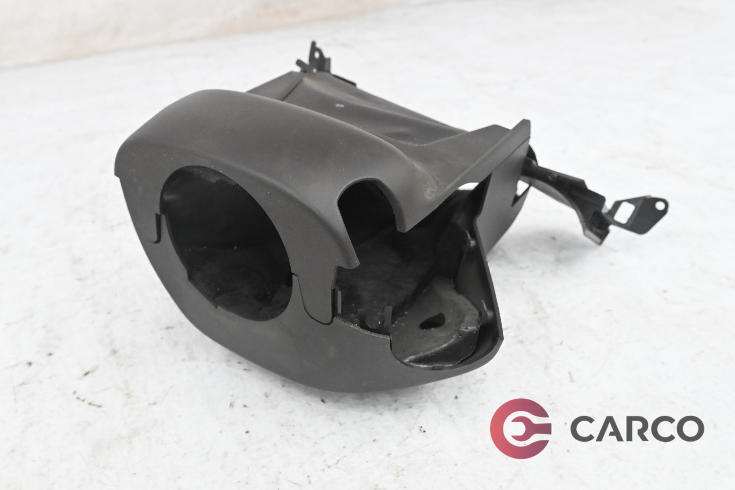 Конзола около волан за OPEL INSIGNIA комби 2.0 CDTI 4x4 (2008)