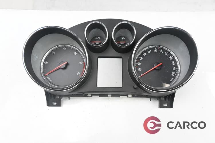 Километраж 365903926 за OPEL INSIGNIA комби 2.0 CDTI (2008)