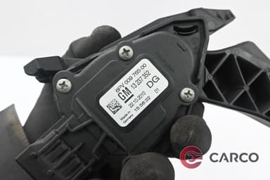 Педал газ 13237352 за OPEL INSIGNIA комби 2.0 CDTI (2008)