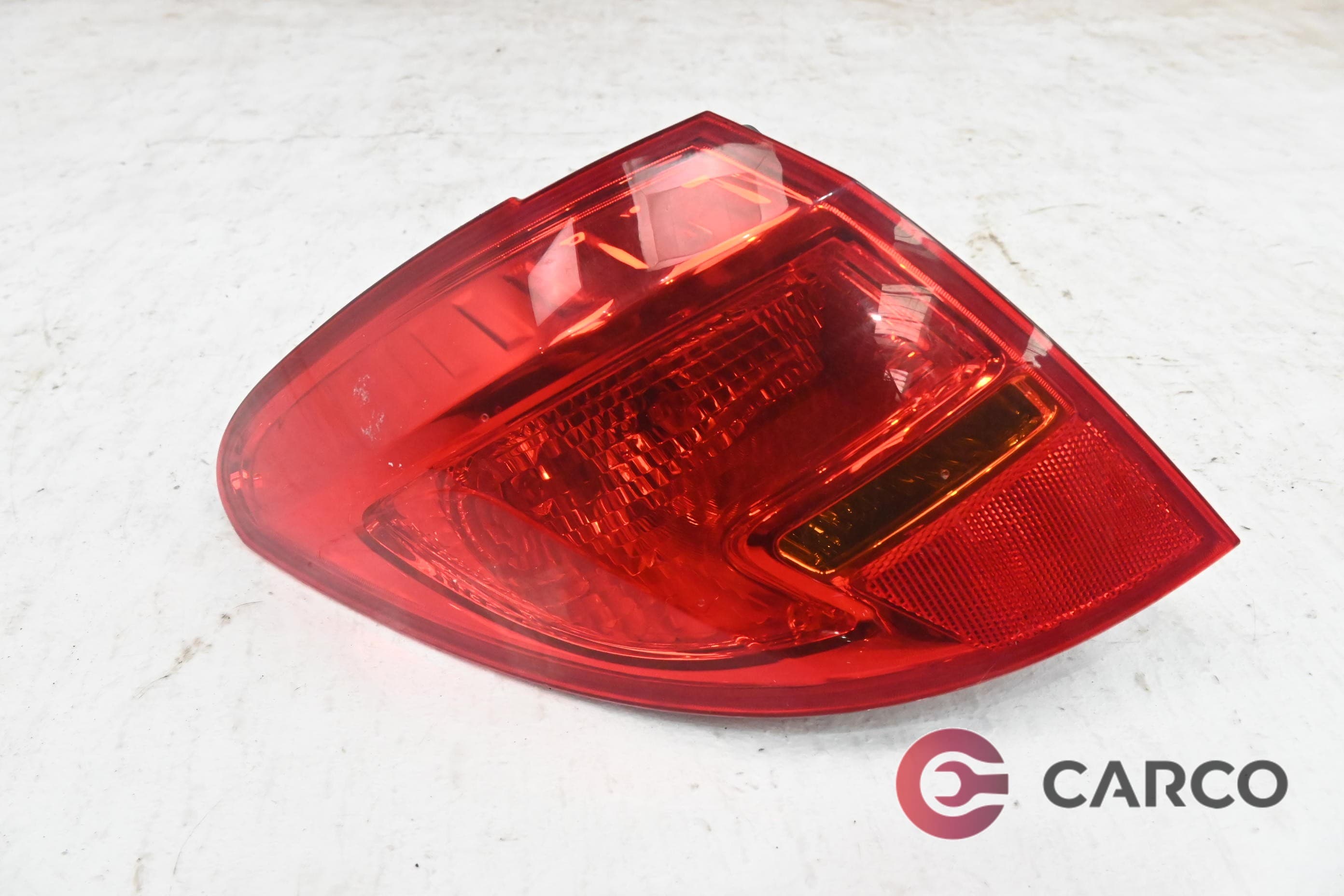 Стоп външен ляв за OPEL MERIVA B 1.3 CDTI (2010)