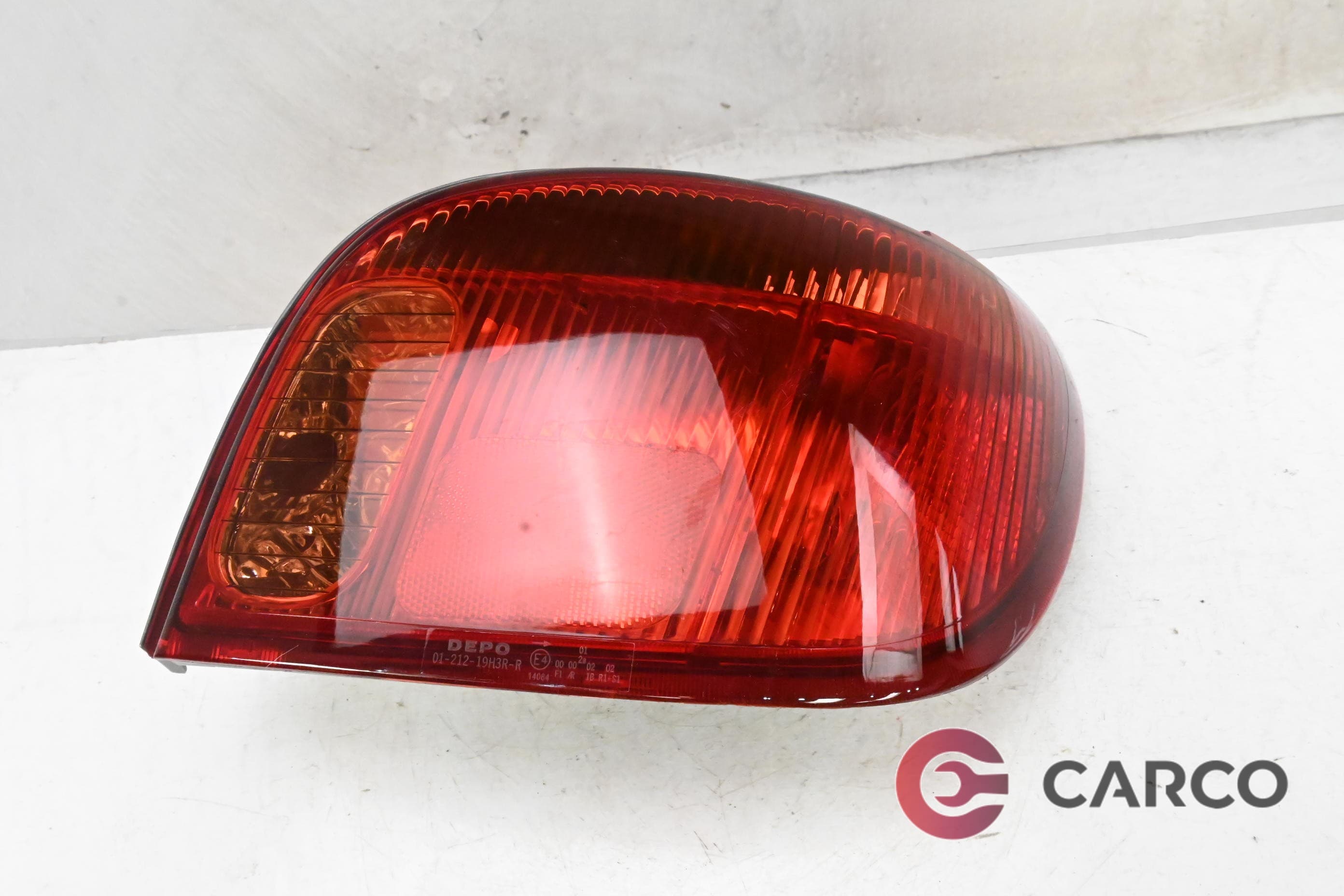 Стоп десен за TOYOTA YARIS  (SCP1_, NLP1_, NCP1_) 1.0 16V (1999 - 2005)