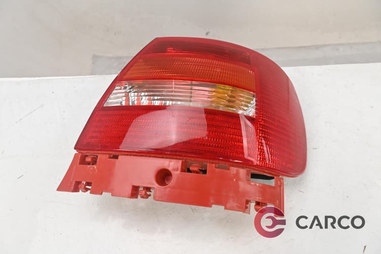 Стоп десен за AUDI A4 седан (8D2, B5) 1.6 (1994 - 2001)