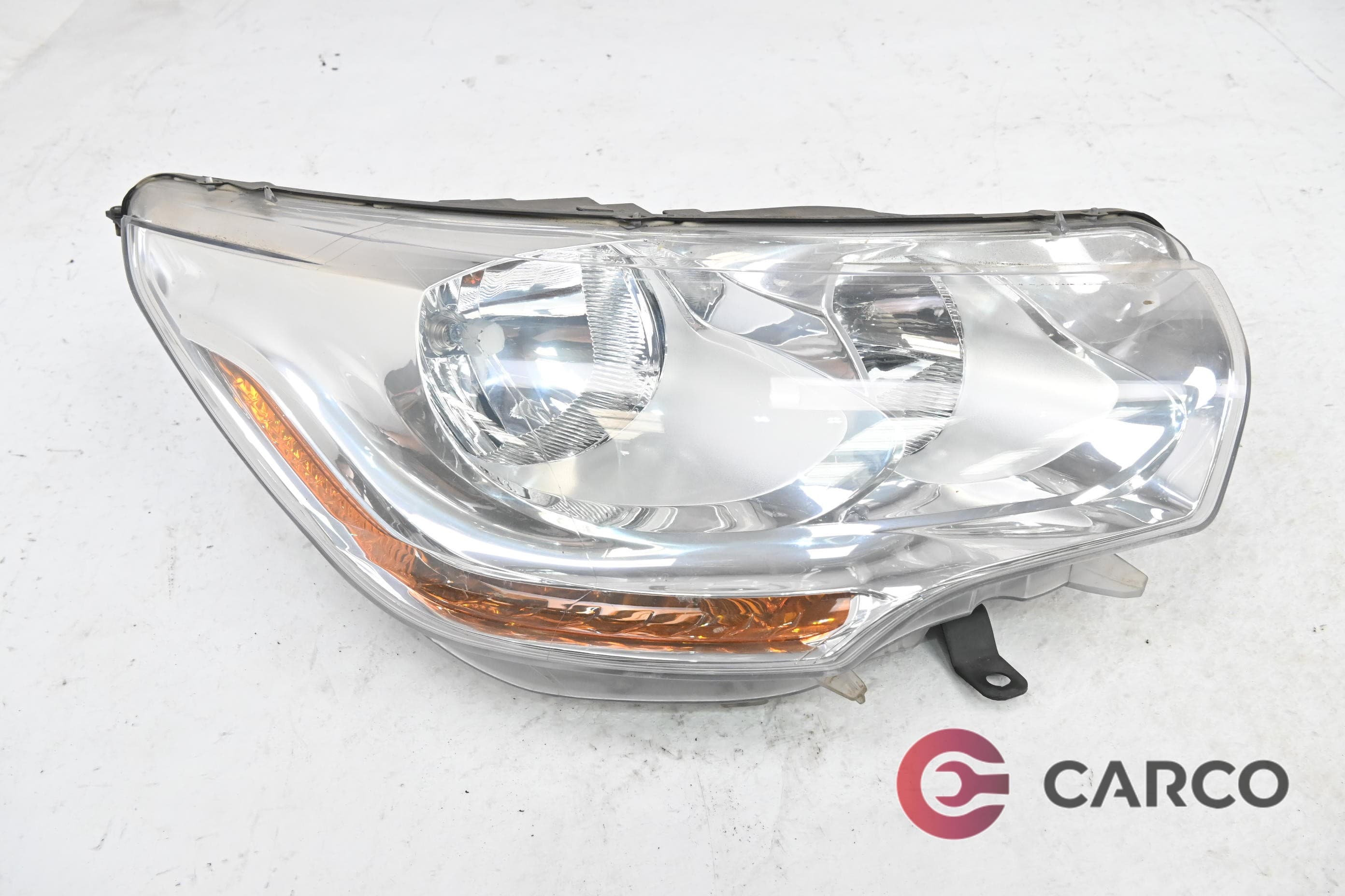 Фар десен за CITROEN C4 II (B7) 1.6 HDi 110 (2009)