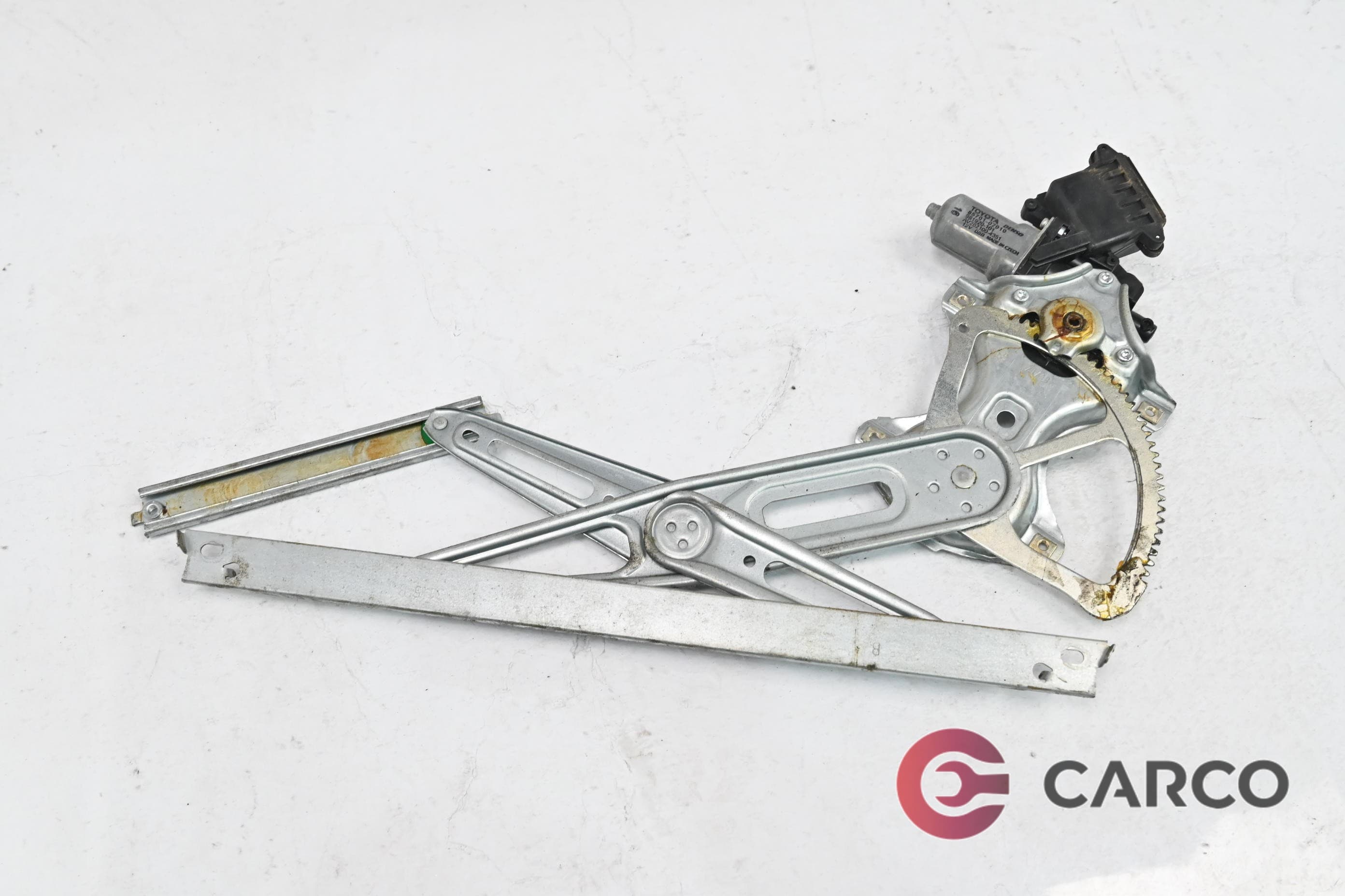 Машинка ел стъкло със стъклоповдигач предна дясна 85701-02010 за TOYOTA AURIS II Facelift 1.2 (2013)
