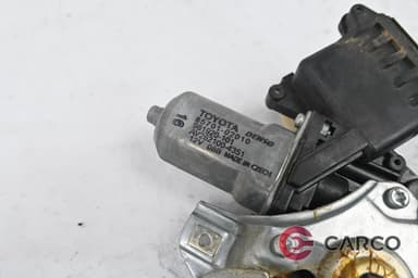 Машинка ел стъкло със стъклоповдигач предна дясна 85701-02010 за TOYOTA AURIS II Facelift 1.2 (2013)
