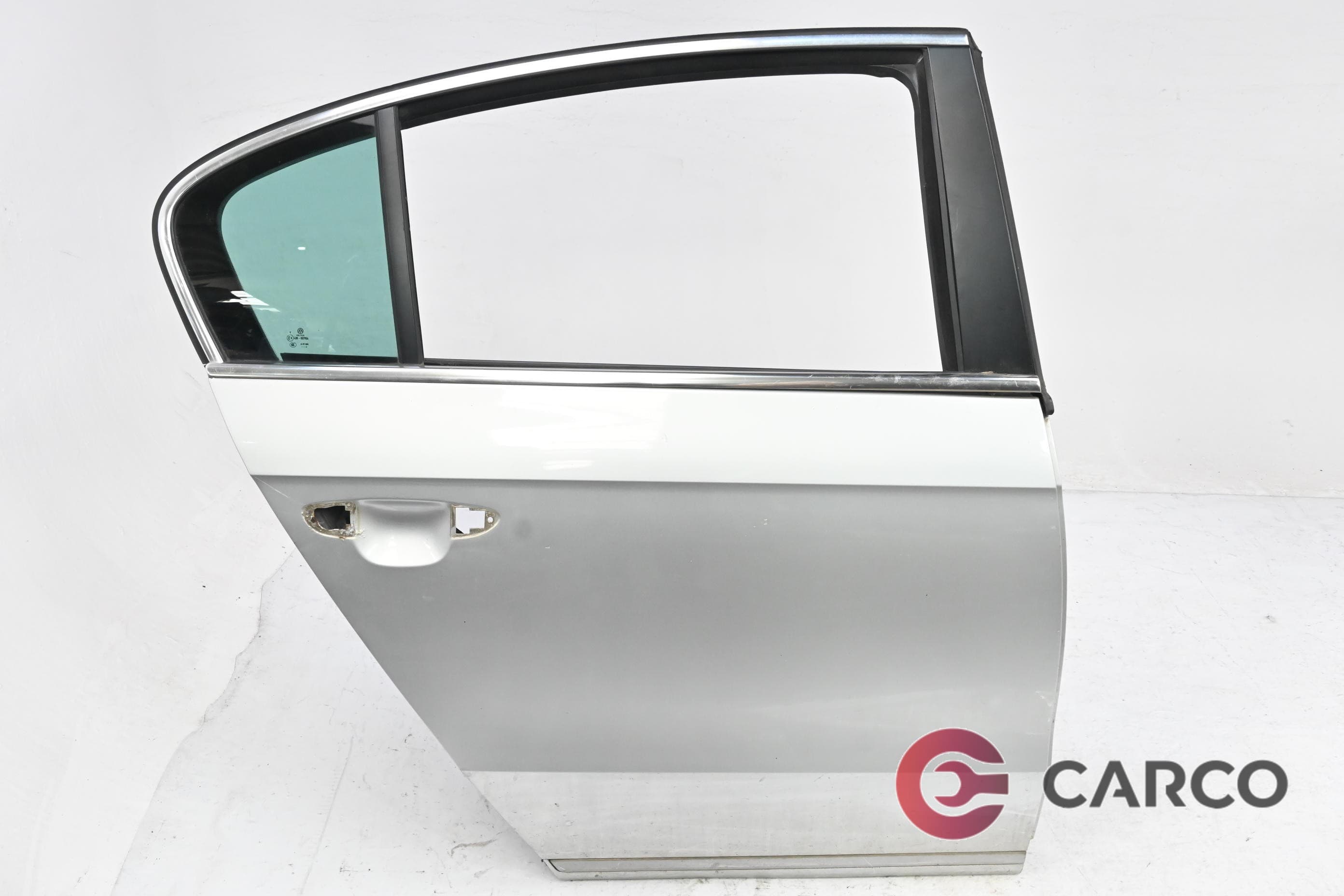 Врата задна дясна за VW PASSAT седан B7 (362) 2.0 TDI (2010 - 2014)