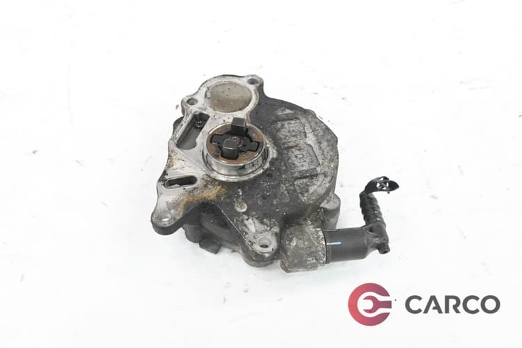 Вакуум помпа 03L 145 100 за VW PASSAT седан B7 (362) 2.0 TDI (2010 - 2014)