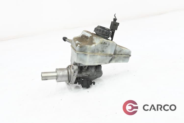 Спирачна помпа с казанче за VW PASSAT седан B7 (362) 2.0 TDI (2010 - 2014)