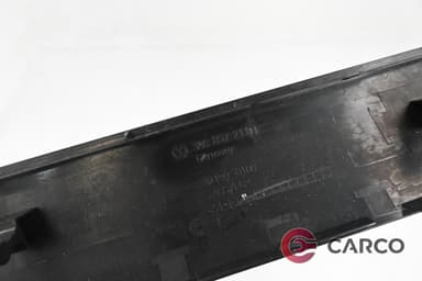 Интериорна лайсна 3AC 857 211 D за VW PASSAT седан B7 (362) 2.0 TDI (2010 - 2014)