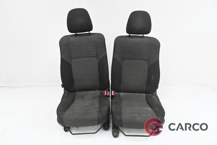 Седалки предни за TOYOTA AVENSIS комби (ZRT27, ADT27) 2.0 D-4D (2009)