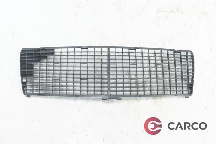 Декоративна решетка за MERCEDES-BENZ C-CLASS седан (W202) C 230 (202.024) (1993 - 2000)