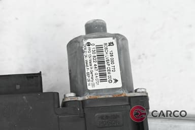 Машинка ел стъкло със стъклоповдигач задна лява за CITROEN C5 III седан (RD_) 2.7 HDi (2008)