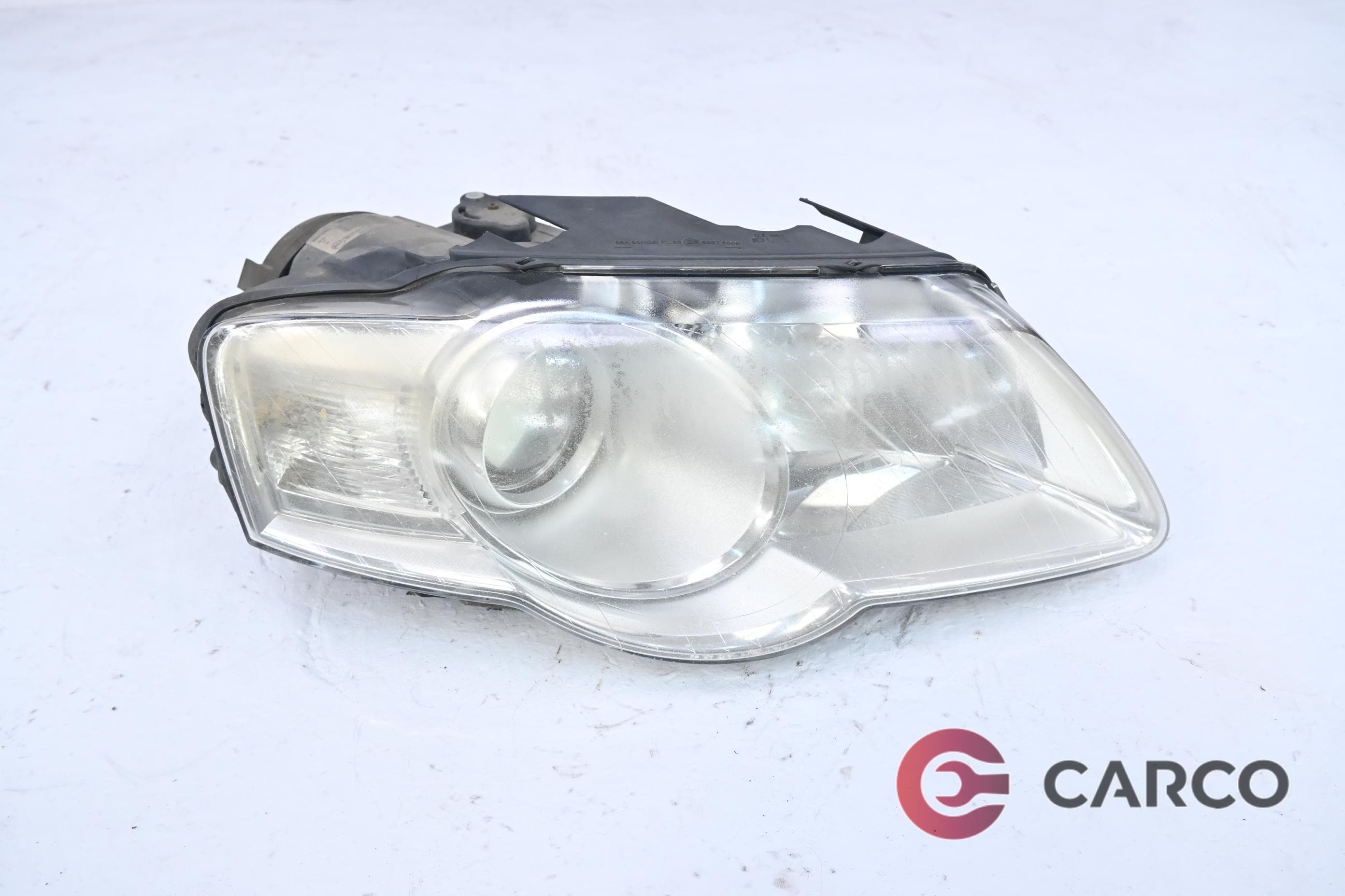 Фар десен ДЕСЕН ВОЛАН 3C0941006N за VW PASSAT седан B6 (3C2) 2.0 TDI (2005 - 2011)