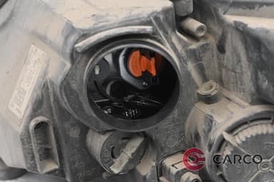 Фар десен 5JB941016 за SKODA RAPID Spaceback (NH1) 1.6 TDI (2012)
