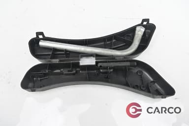 Кутия с ключ за гуми за CHRYSLER STRATUS седан (JA) 2.0 16V (1994 - 2001)