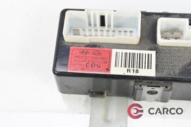 Реле светлини 95230-2B260 за HYUNDAI SANTA FÉ II (CM) 2.2 CRDi 4x4 (2005)