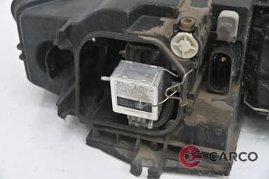 Фар ляв 088532 за AUDI A4 (8E2, B6) 2.0 (2000 - 2004)