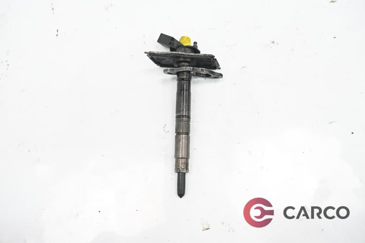 Дюза дизел 057130277AM 67RH71F за AUDI A8 (4H_) 4.2 TDI quattro (2009)