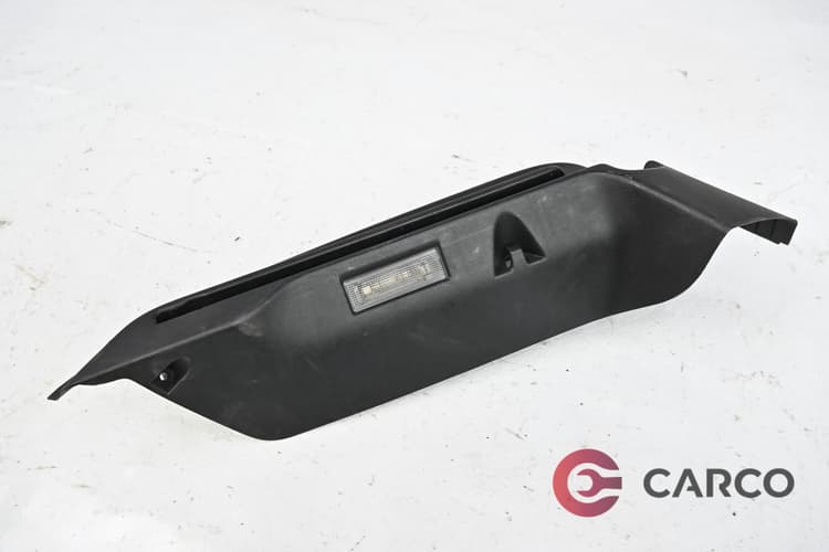 Интериорна лайсна с плафон 5P8 867 761 F за SEAT ALTEA XL (5P5, 5P8) 1.6 LPG (2006)