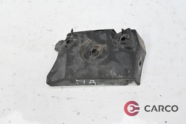 Държач предна броня десен 5P0807184A за SEAT ALTEA XL (5P5, 5P8) 1.6 LPG (2006)