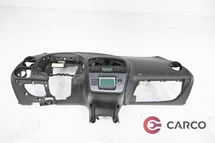 Арматурно табло за SEAT ALTEA XL (5P5, 5P8) 1.6 LPG (2006)