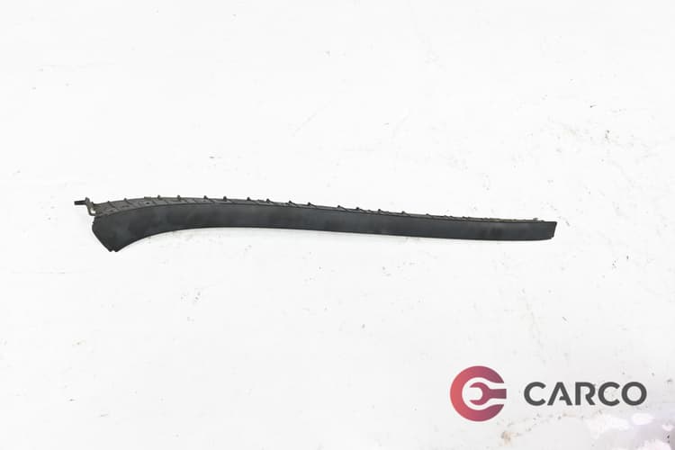 Лайсна предно стъкло дясна 5P0854320 за SEAT ALTEA XL (5P5, 5P8) 1.6 LPG (2006)