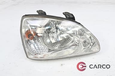 Фар десен за KIA CARENS II FACELIFT (RS-LX) 2.0 CRDI (2002)