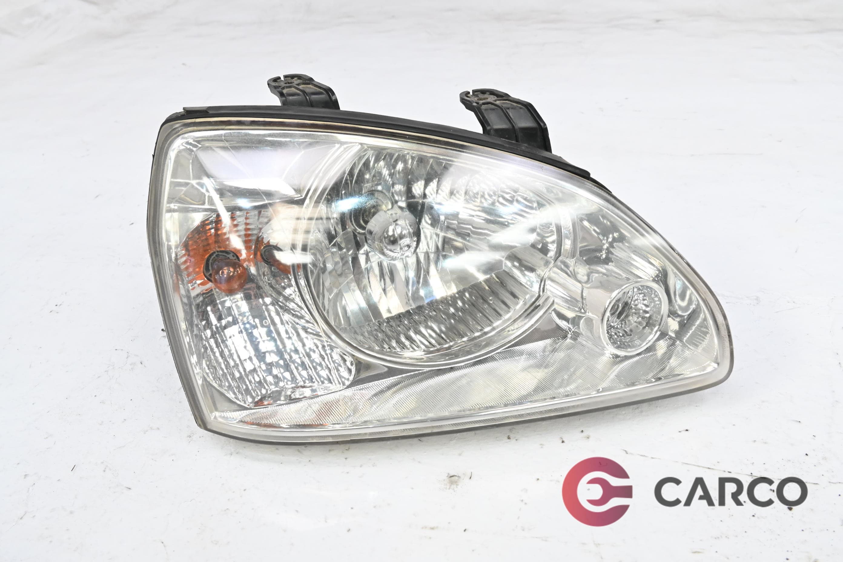 Фар десен за KIA CARENS II FACELIFT (RS-LX) 2.0 CRDI (2002)