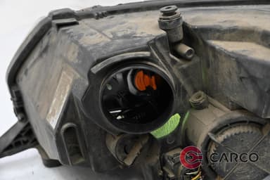 Фар десен за SKODA RAPID (NH3) 1.2 (2012)