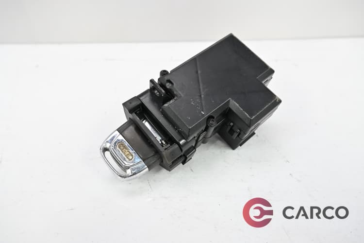 Конзола с ключ запалване 8K0 909 131 за AUDI A8 (4H_) 4.2 TDI quattro (2009)