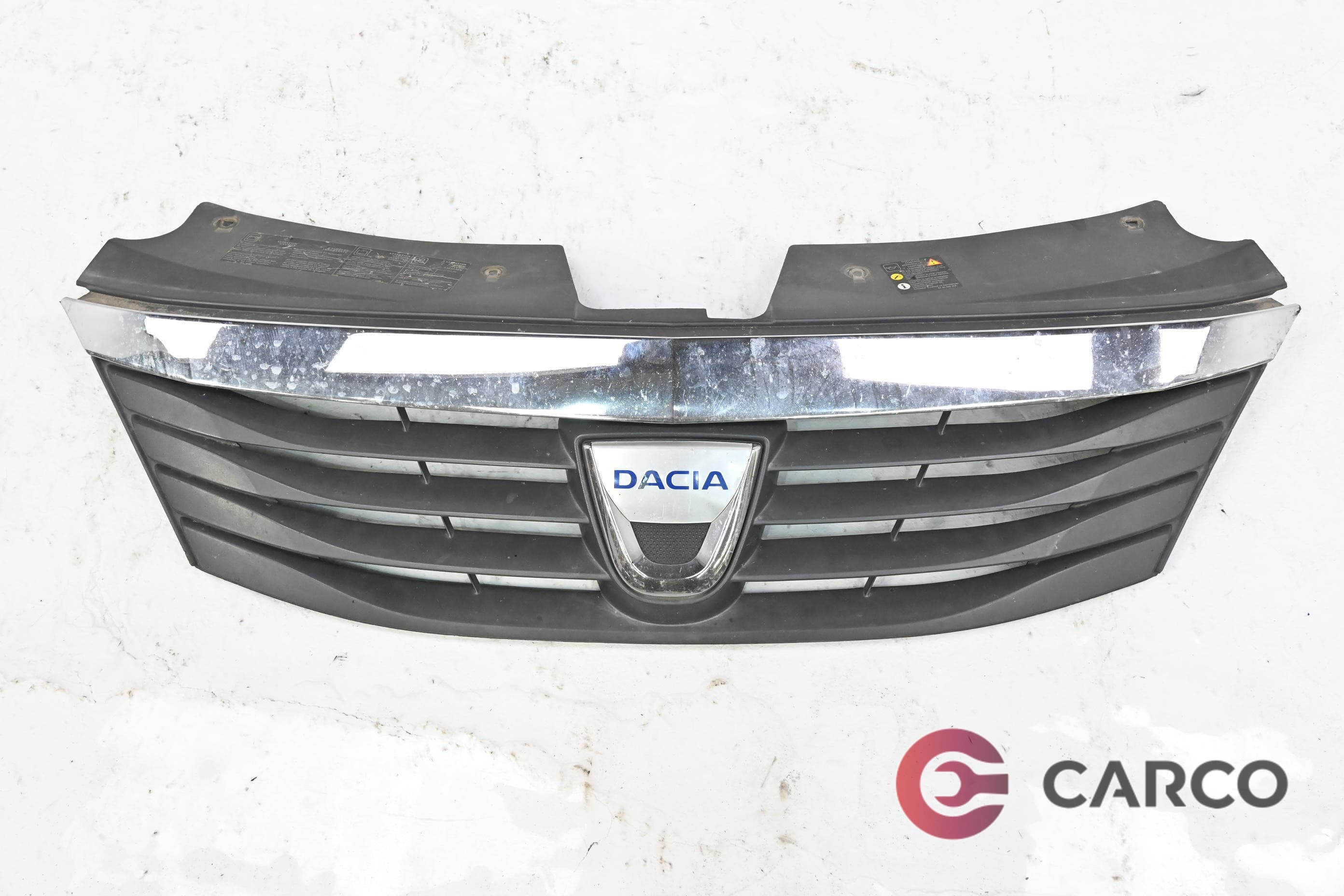 Декоративна решетка с емблема за DACIA LOGAN Facelift (LS_) 1.2 16V (2004)