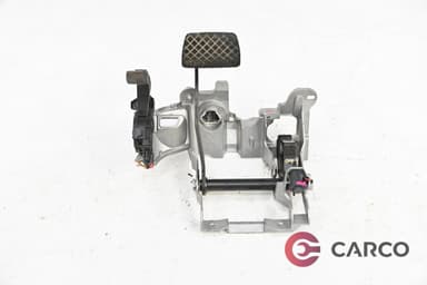 Педал спирачка десен волан 8K2 723 140A за AUDI A6 (4G2, C7, 4GC) 2.0 TDI (2010)