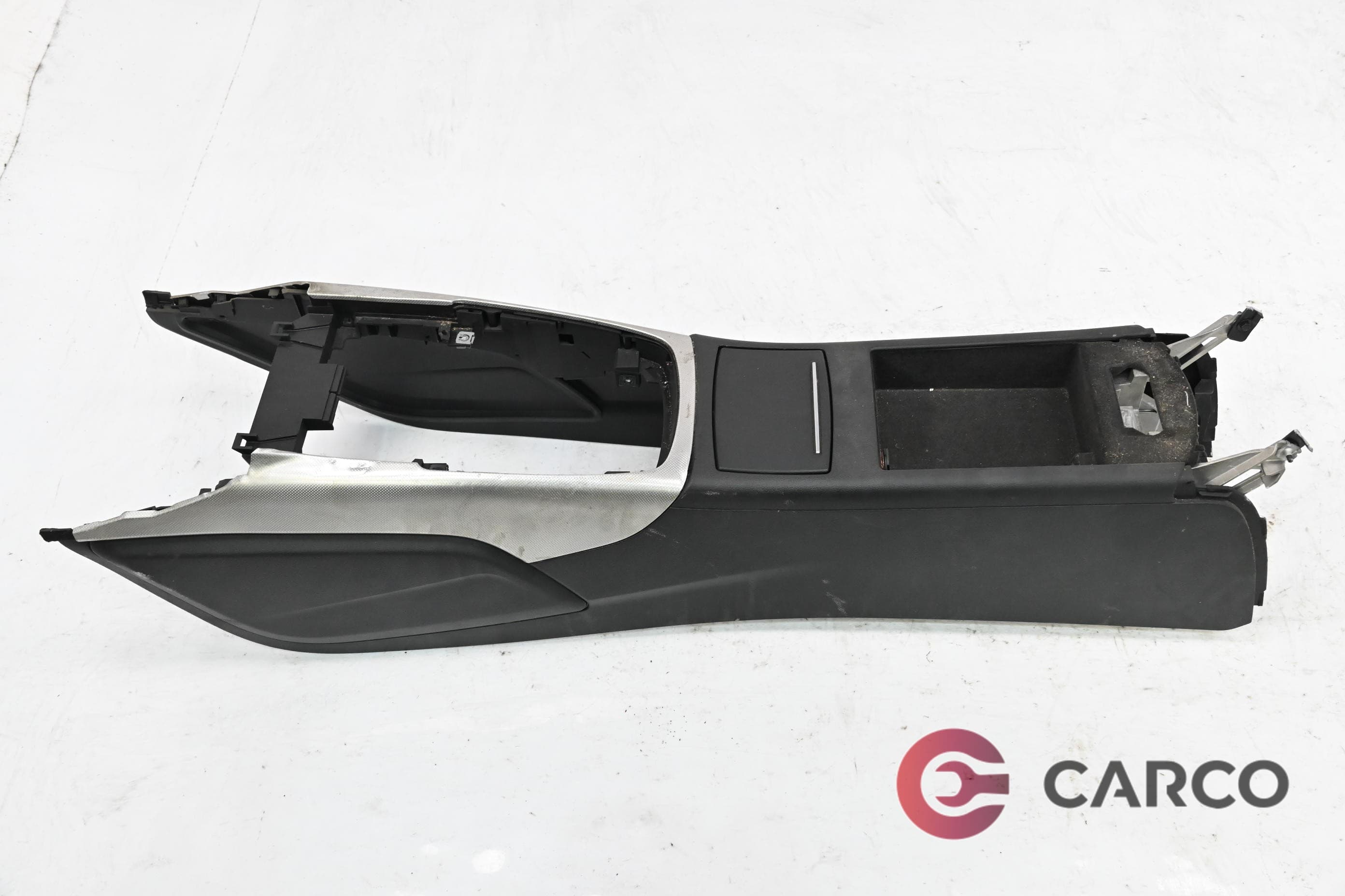Централна конзола десен волан за AUDI A6 (4G2, C7, 4GC) 2.0 TDI (2010)