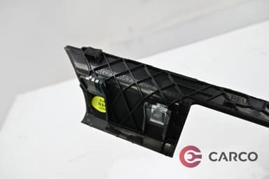 Лайсна централна конзола десен волан 4G2 857 304 за AUDI A6 (4G2, C7, 4GC) 2.0 TDI (2010)