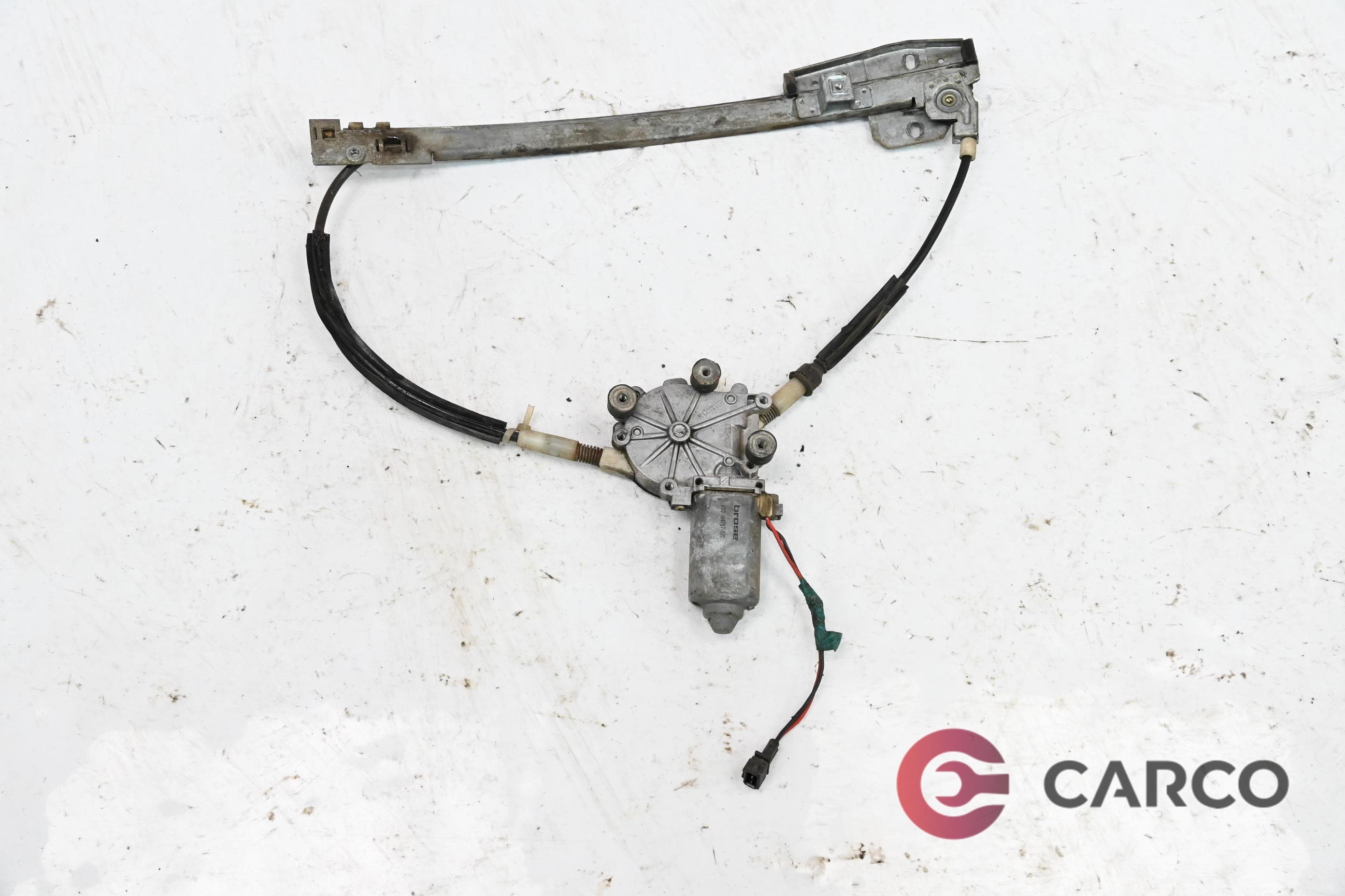 Машинка ел стъкло предна лява 680-164787-000 за VW PASSAT седан B3/B4 (3A2, 35I) 1.6 (1988 - 1997)