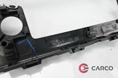 Лайсна около радио 5GM 819 728 за VW GOLF VII (5G1, BE1) 1.8 TSI (2012)