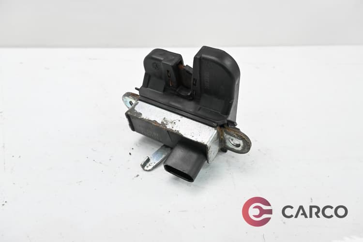 Брава заден капак 5G6 827 505C за VW GOLF VII (5G1, BE1) 1.8 TSI (2012)