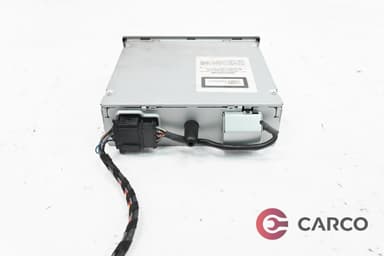 CD чейнджър 1K0 035 110 за VW GOLF V (1K1) 1.6 FSI (2003 - 2009)