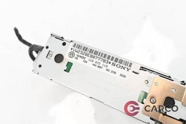 CD чейнджър 1K0 035 110 за VW GOLF V (1K1) 1.6 FSI (2003 - 2009)