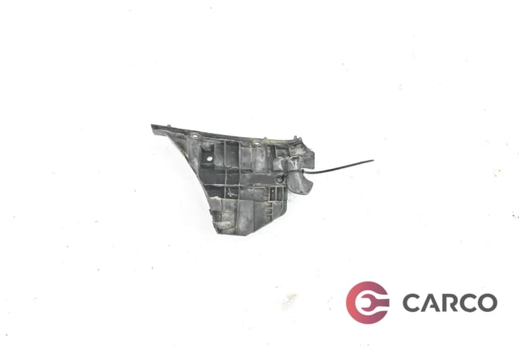 Държач предна броня десен 31265345 за VOLVO V70 III (BW) D5 (2007)