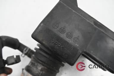 Въздуховод KL47 13 185 за MAZDA XEDOS 9 седан Facelift (TA) 2.5 V6 (1993 - 2002)
