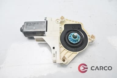 Машинка ел стъкло предна дясна 8K0959802B за AUDI Q5 (8R) 3.0 TDI quattro (2008)