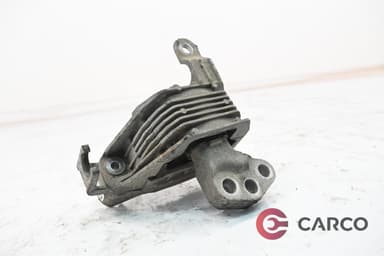 Тампон двигател 13248476 за OPEL ASTRA J Sports Tourer 1.7 CDTI (2010)
